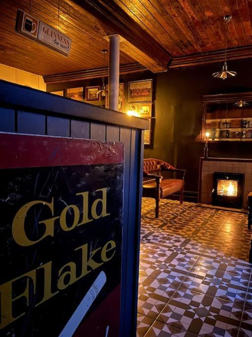 Tw O Connell Old World Irish Pub Villa Cahersiveen Exterior foto