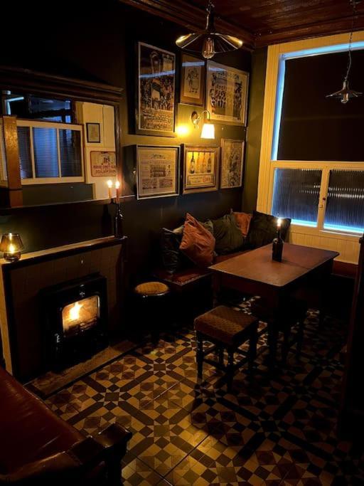 Tw O Connell Old World Irish Pub Villa Cahersiveen Exterior foto